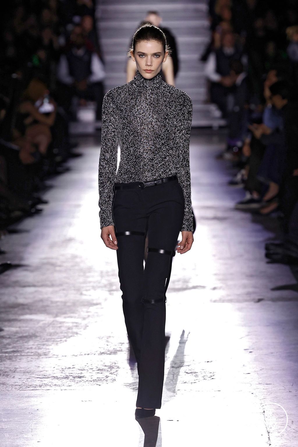 Fashion Week Paris Fall/Winter 2025 look 23 de la collection Coperni womenswear