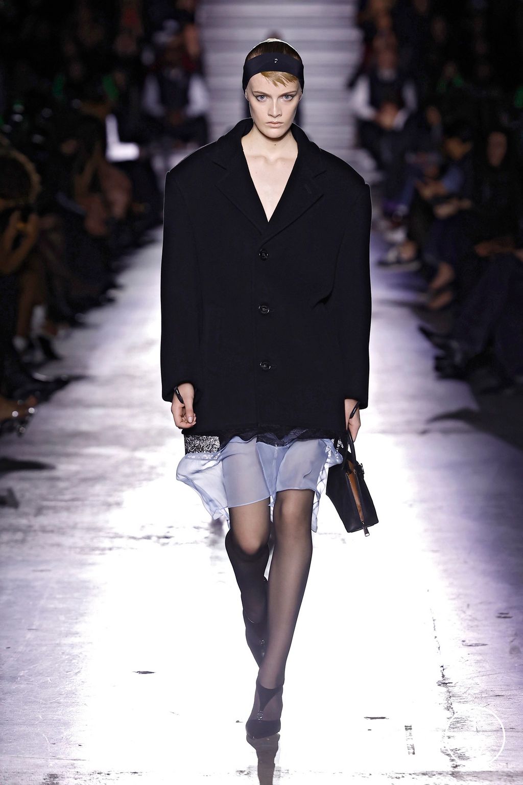 Fashion Week Paris Fall/Winter 2025 look 31 from the Coperni collection womenswear