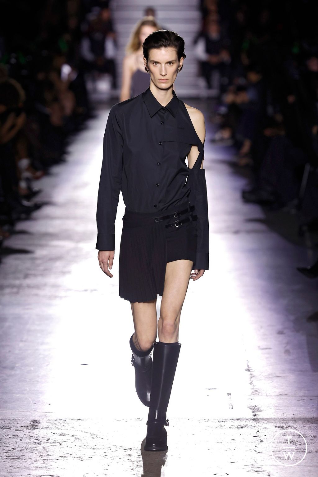 Fashion Week Paris Fall/Winter 2025 look 36 from the Coperni collection womenswear