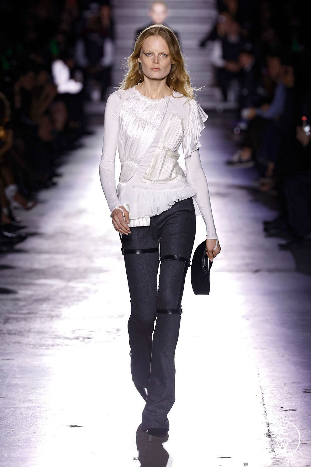 Fashion Week Paris Fall/Winter 2025 look 42 from the Coperni collection womenswear