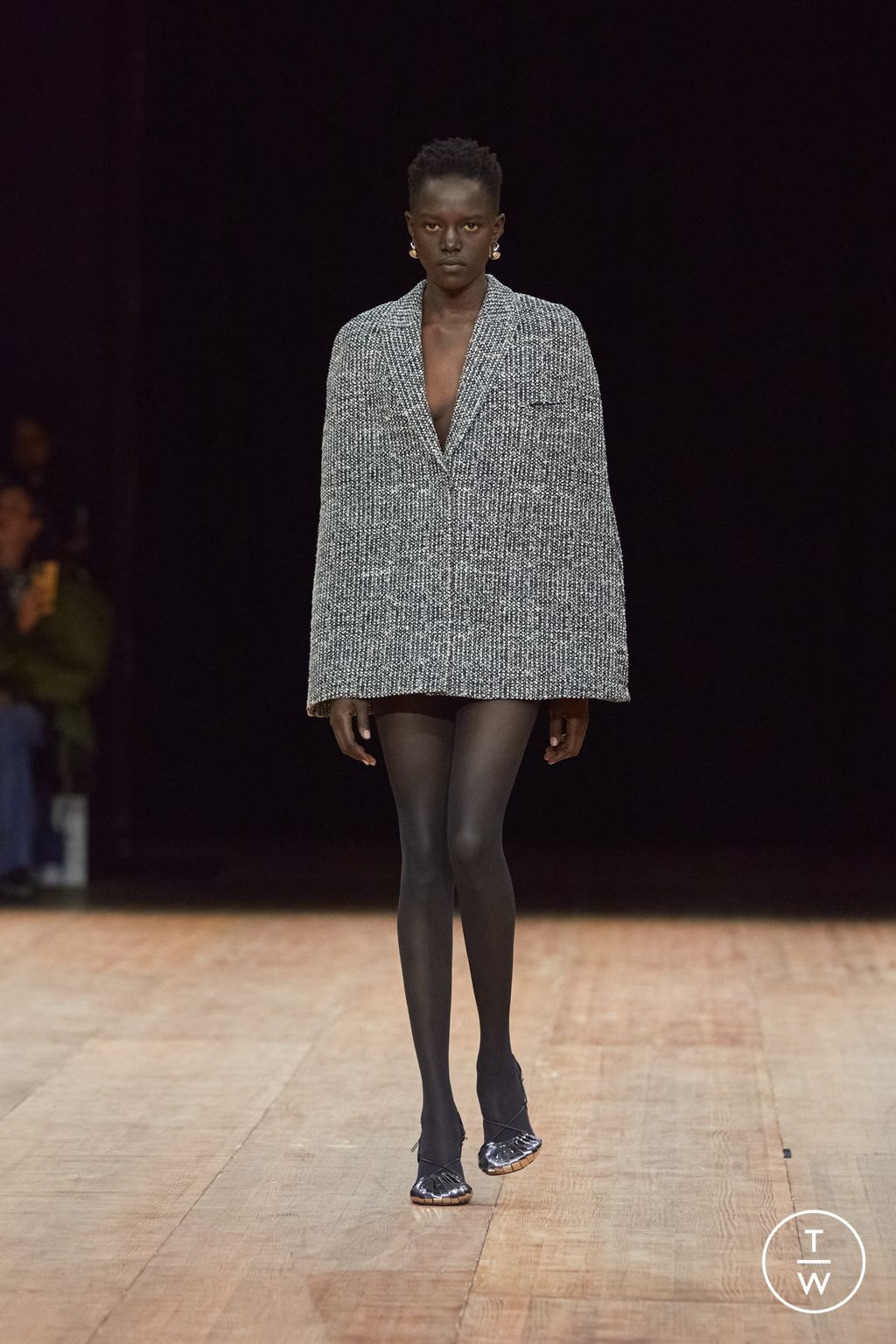 Fashion Week Paris Fall/Winter 2023 look 3 de la collection Coperni womenswear