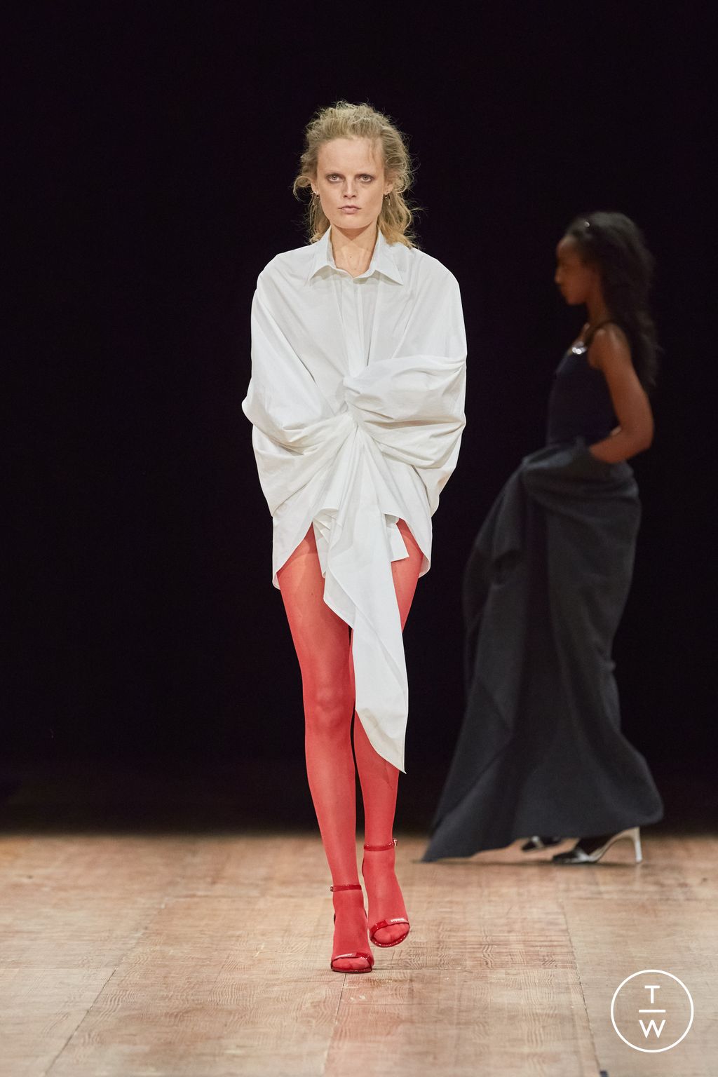 Fashion Week Paris Fall/Winter 2023 look 17 de la collection Coperni womenswear