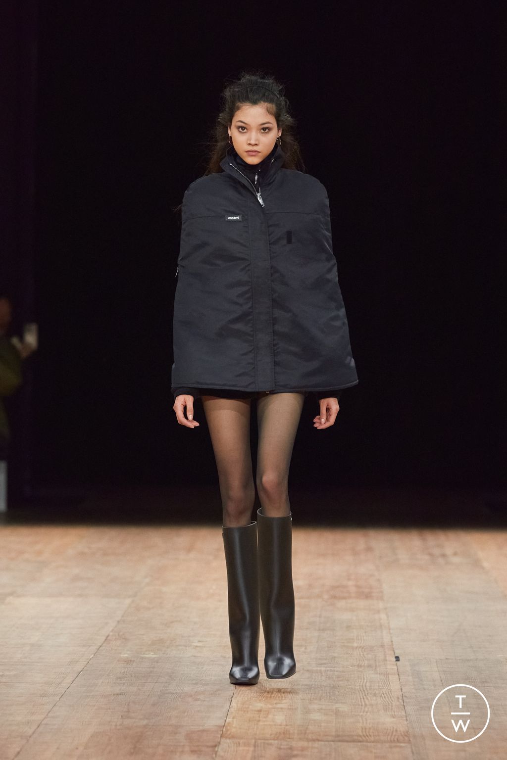 Fashion Week Paris Fall/Winter 2023 look 20 from the Coperni collection womenswear
