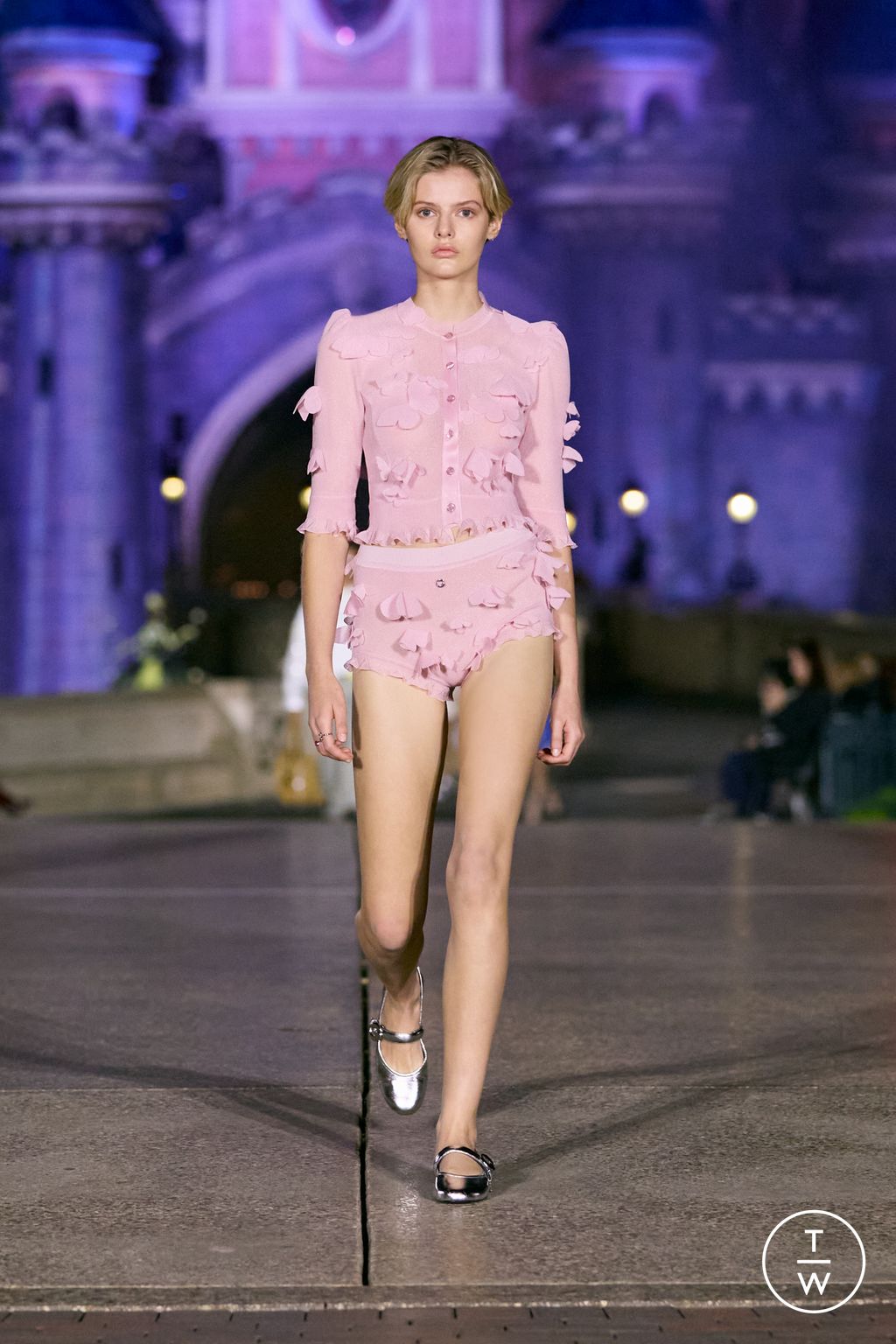 Fashion Week Paris Spring/Summer 2025 look 9 de la collection Coperni womenswear