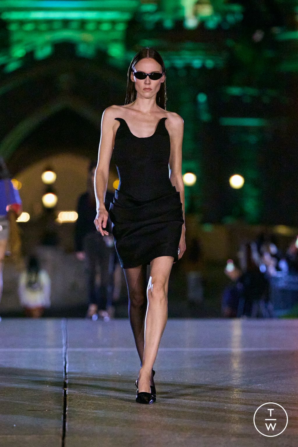 Fashion Week Paris Spring/Summer 2025 look 24 de la collection Coperni womenswear