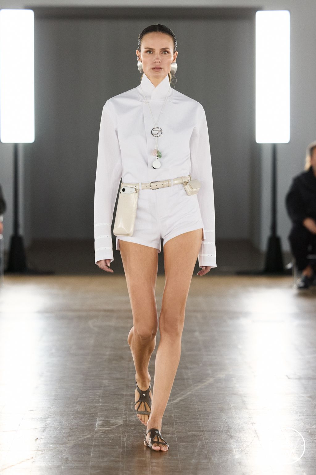 Fashion Week Paris Spring/Summer 2026 look 2 de la collection Coperni womenswear