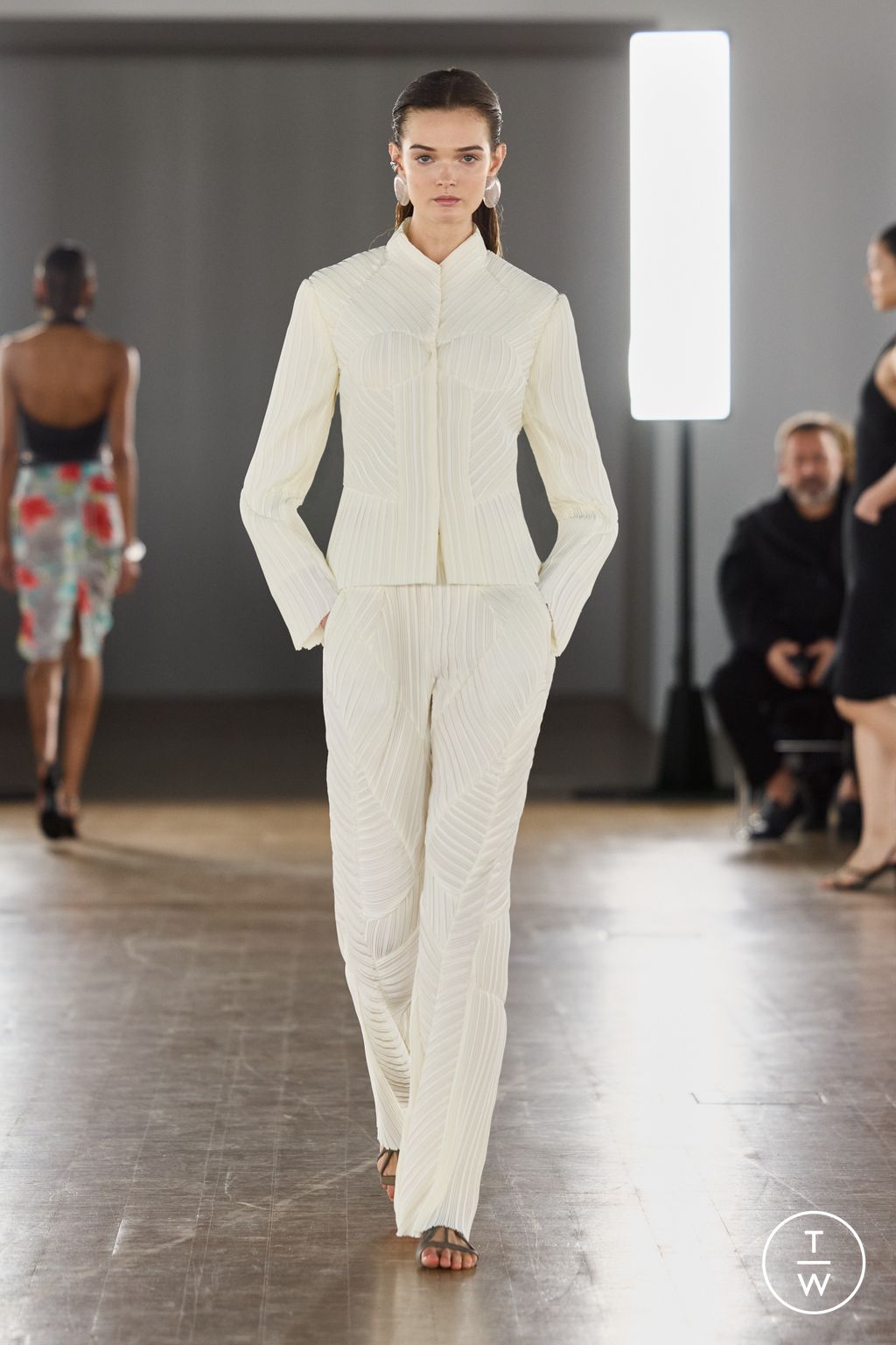 Fashion Week Paris Spring/Summer 2026 look 40 from the Coperni collection womenswear