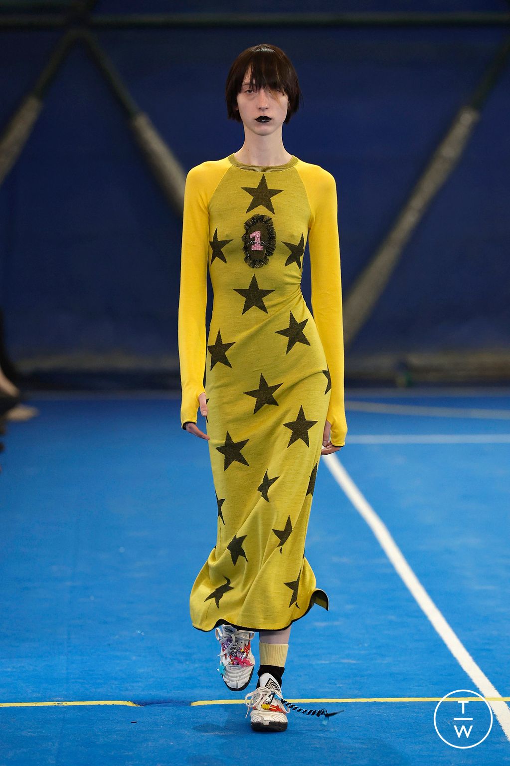 Fashion Week Milan Fall/Winter 2023 look 15 de la collection Cormio womenswear