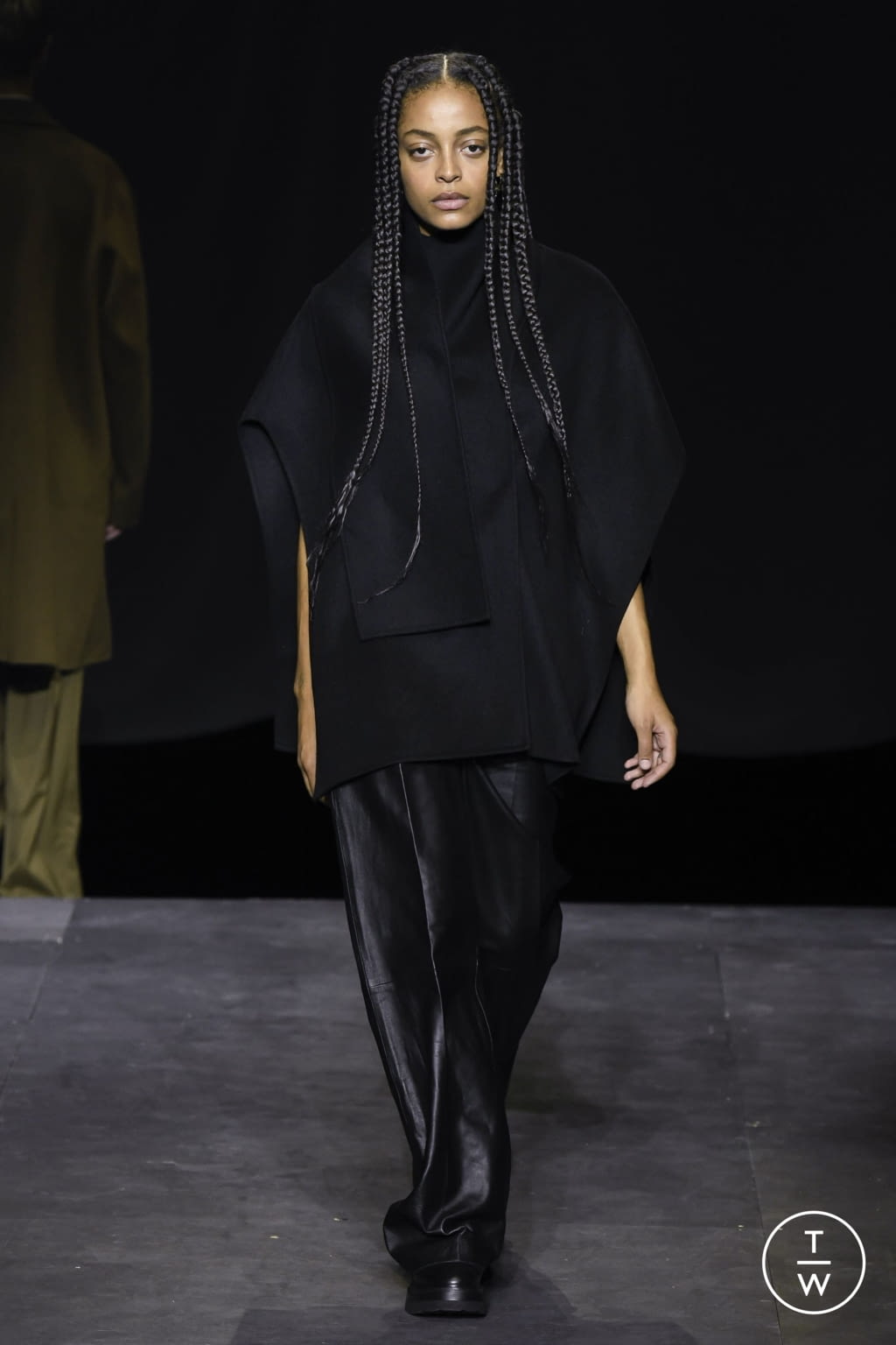 Fashion Week London Fall/Winter 2021 look 20 from the Cos collection womenswear