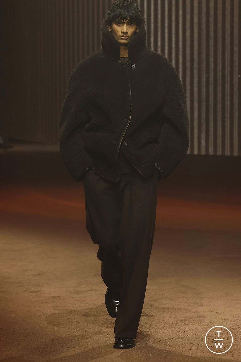 Fashion Week New York Fall/Winter 2023 look 13 from the Cos collection womenswear