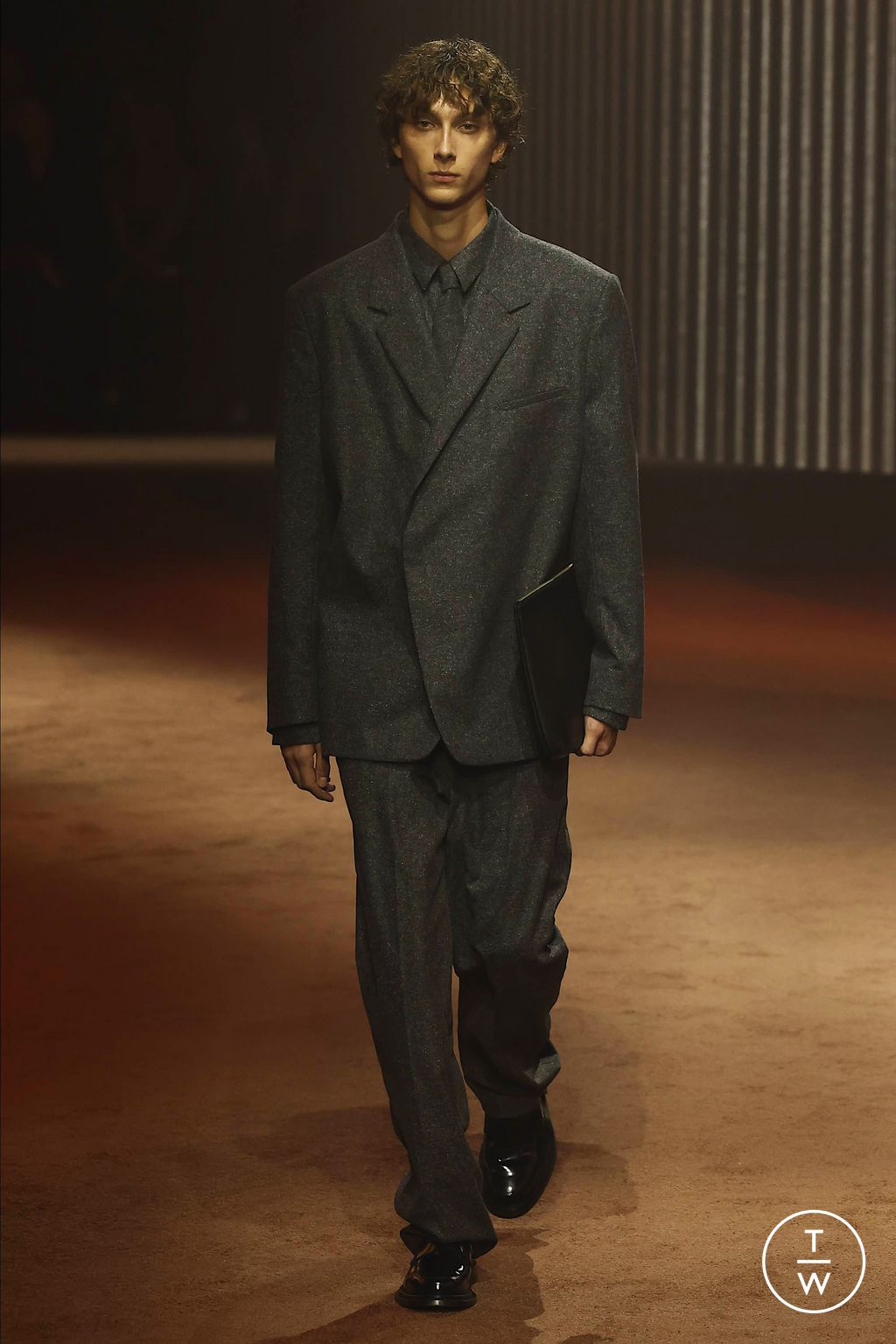 Fashion Week New York Fall/Winter 2023 look 29 from the Cos collection 女装