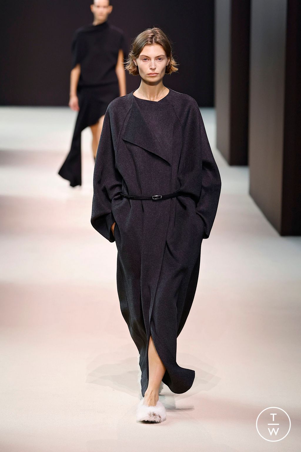 Fashion Week New York Fall/Winter 2024 look 1 from the Cos collection womenswear