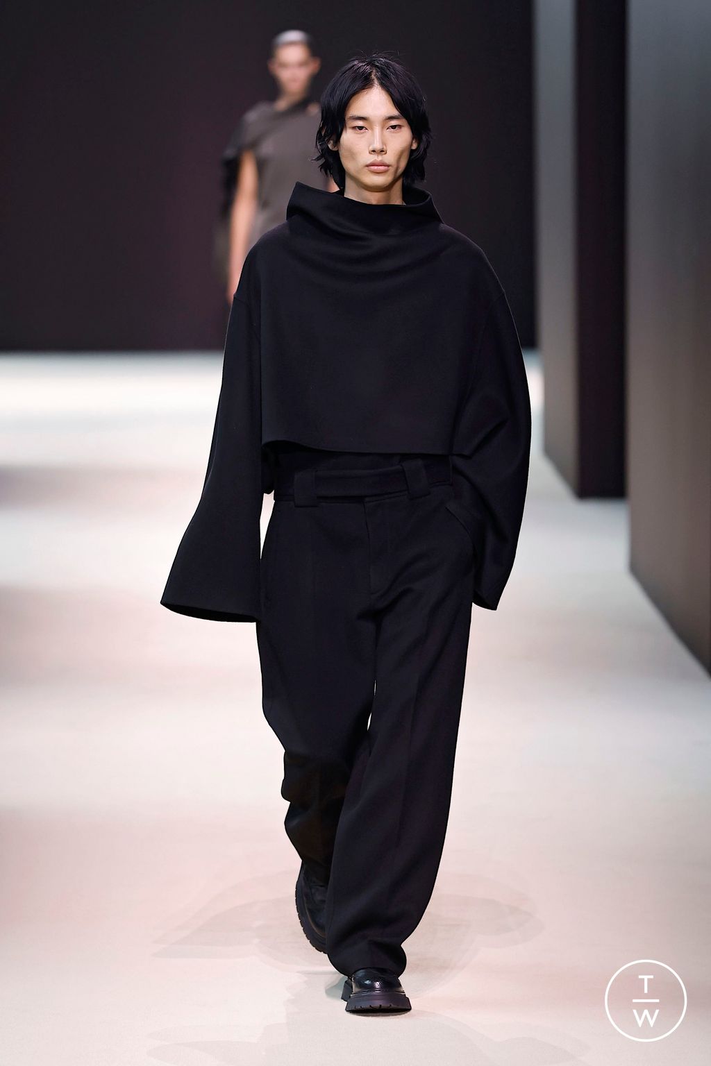 Fashion Week New York Fall/Winter 2024 look 4 from the Cos collection 女装