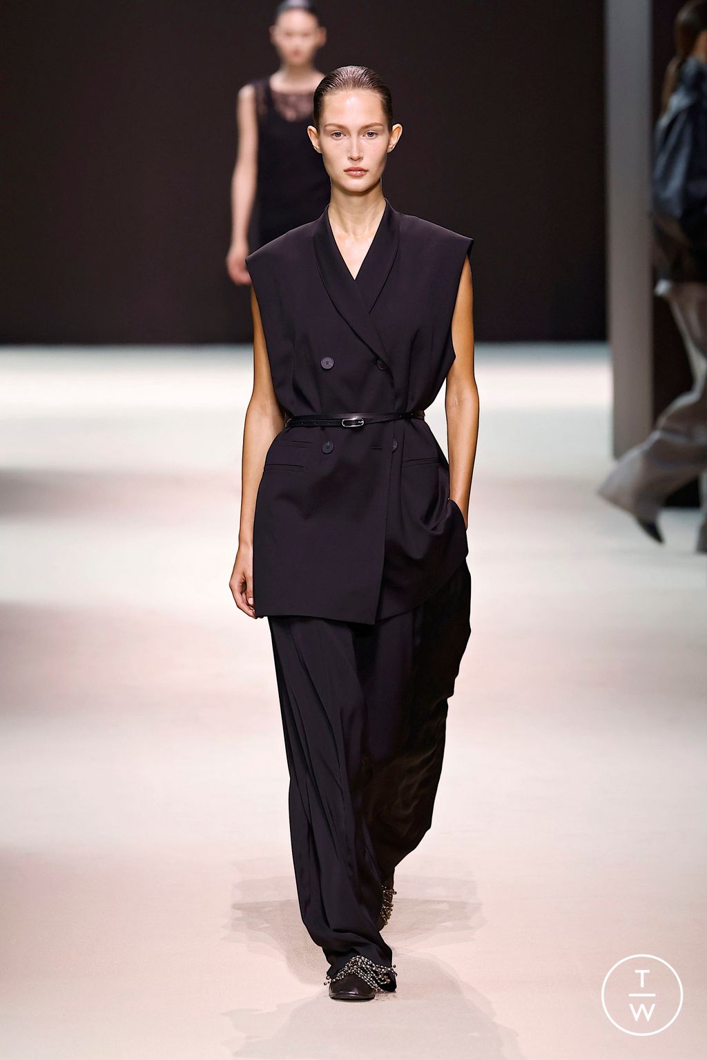 Fashion Week New York Fall/Winter 2024 look 33 de la collection Cos womenswear