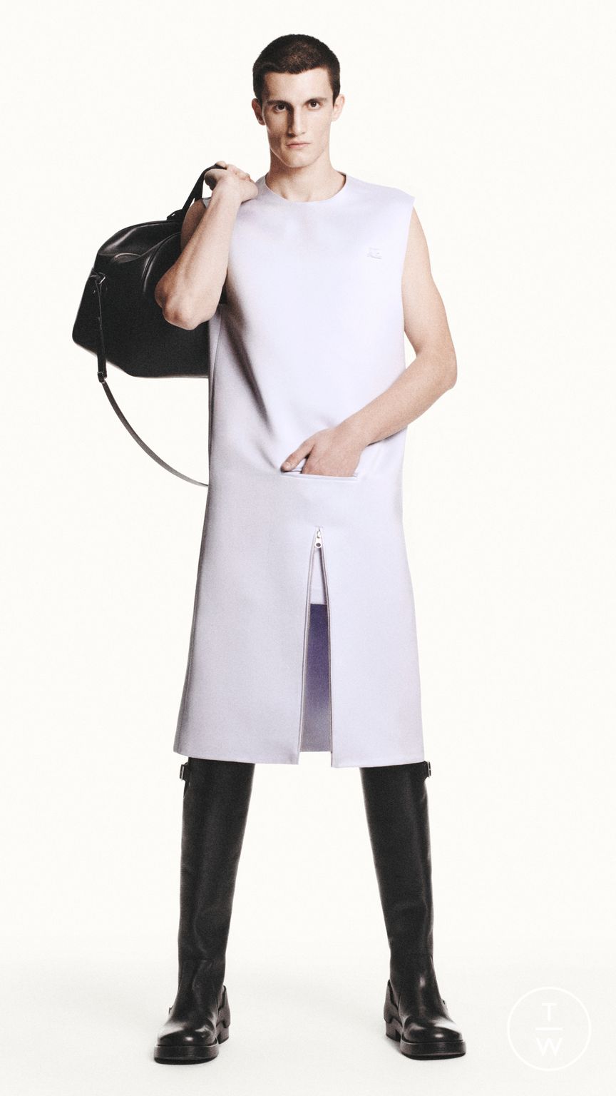 Fashion Week Paris Fall/Winter 2024 look 13 from the Courrèges collection 男装