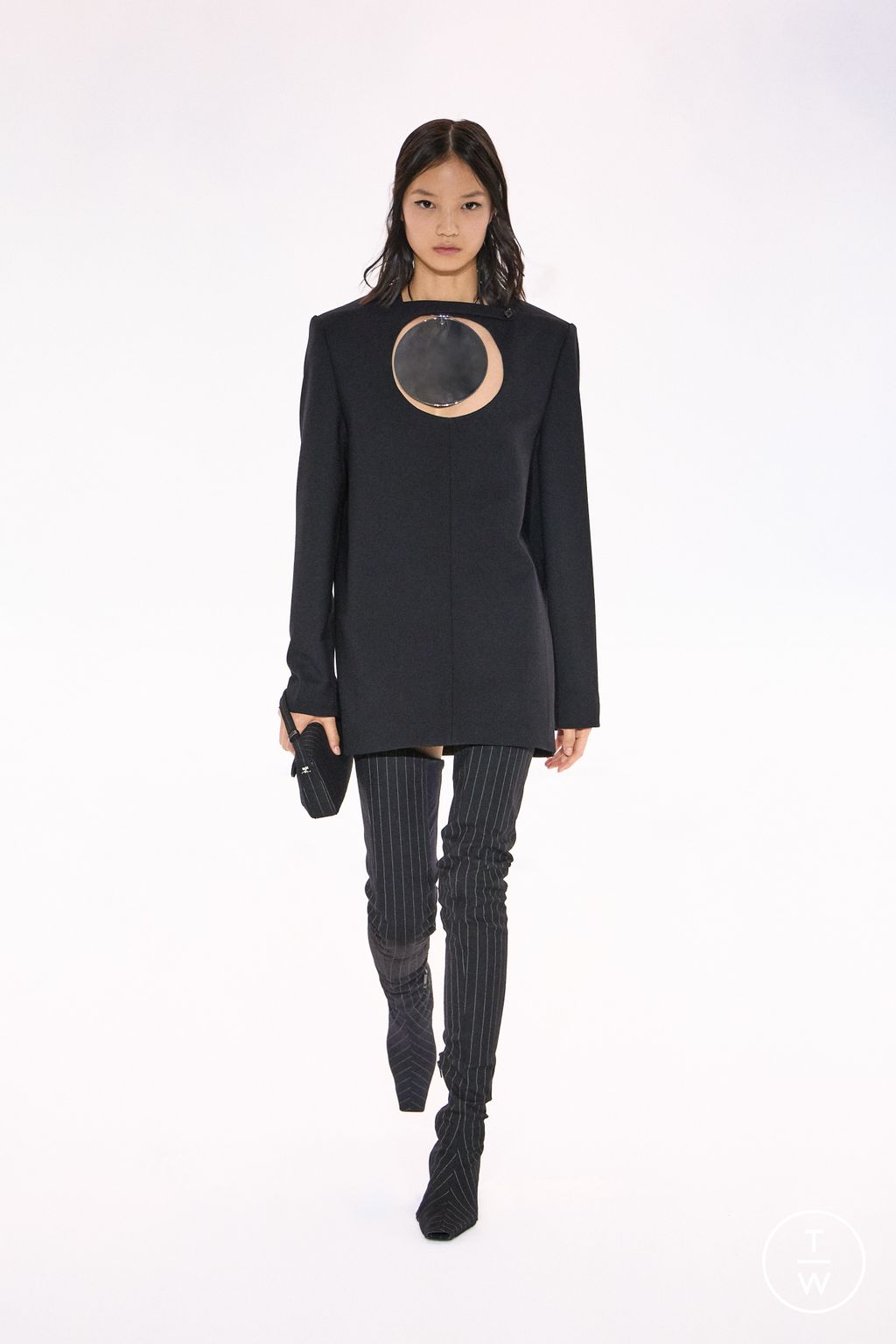 Fashion Week Paris Fall/Winter 2023 look 12 from the Courrèges collection womenswear