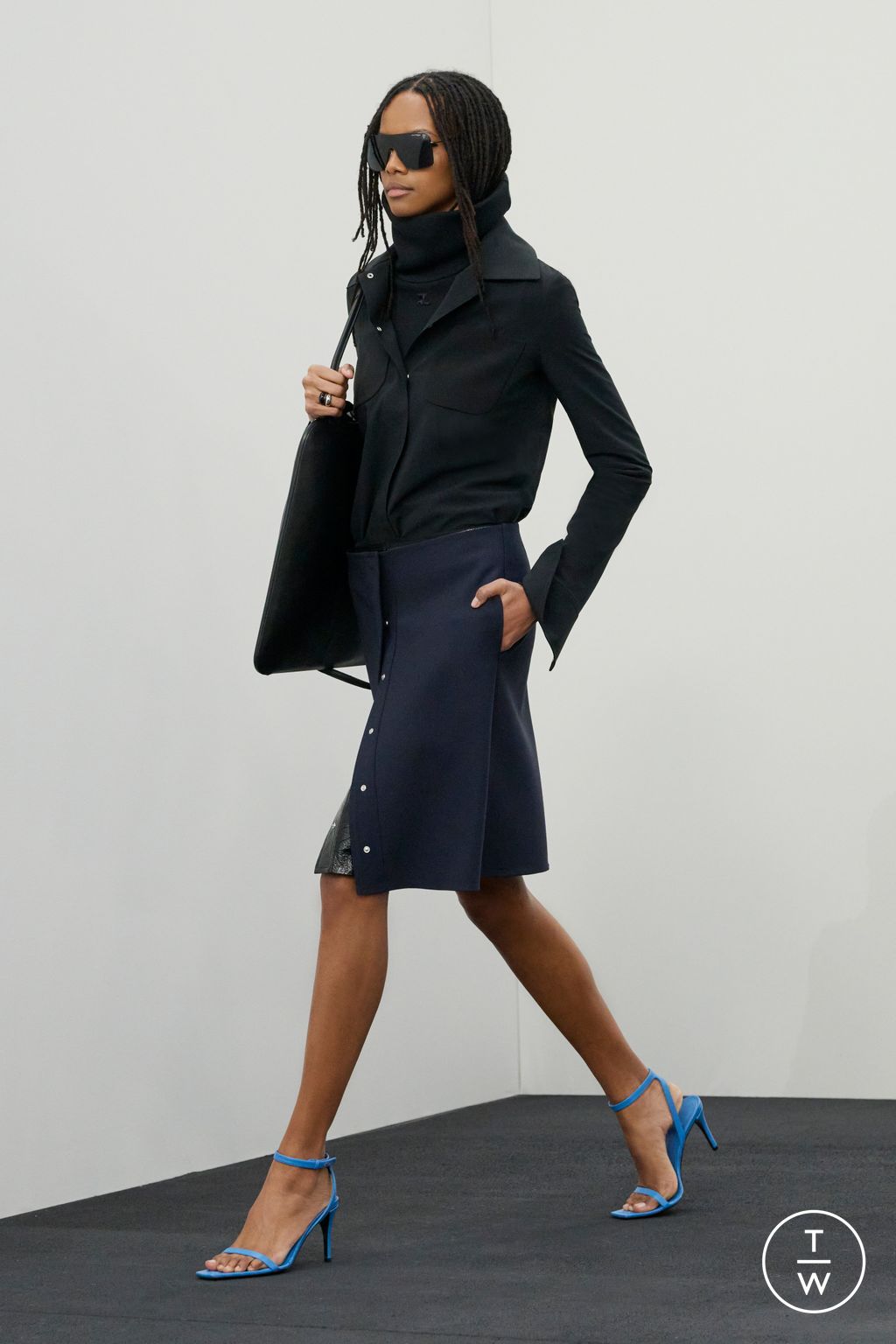 Fashion Week Paris Fall/Winter 2026 look 8 from the Courrèges collection 女装