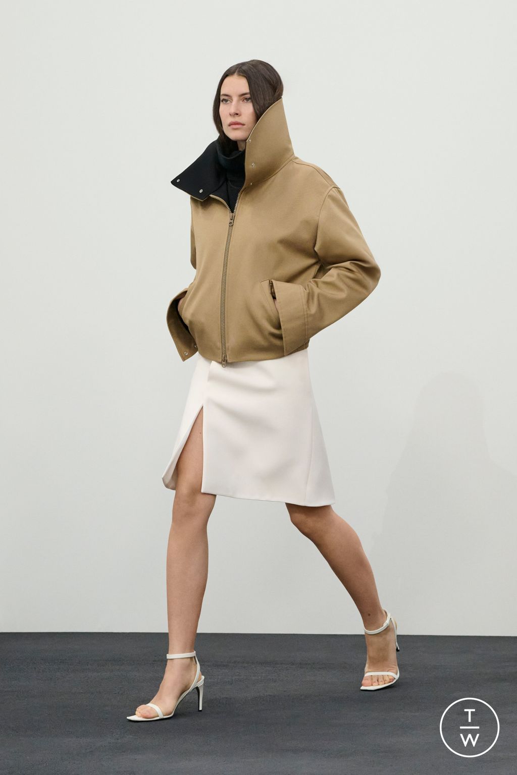 Fashion Week Paris Fall/Winter 2026 look 20 from the Courrèges collection 女装