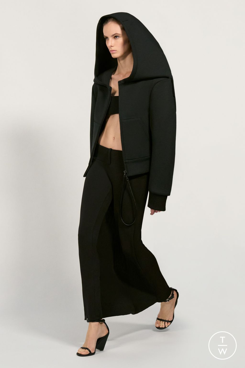 Fashion Week Paris Spring-Summer 2025 look 25 from the Courrèges collection womenswear