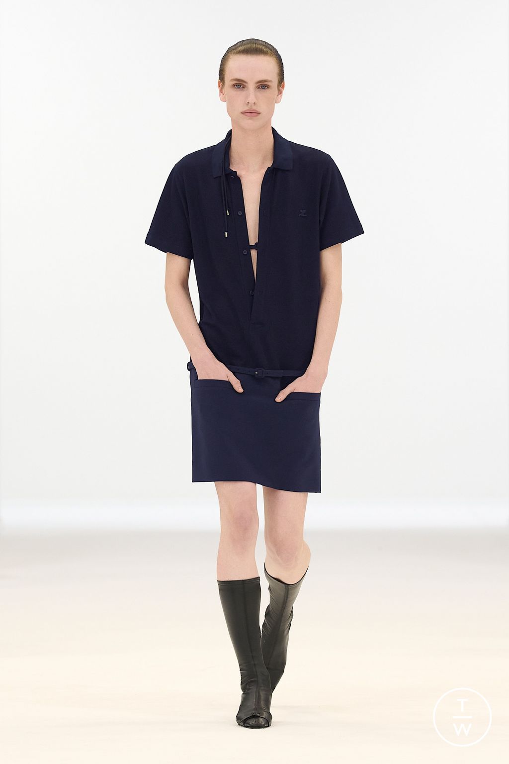 Fashion Week Paris Spring/Summer 2026 look 13 from the Courrèges collection womenswear