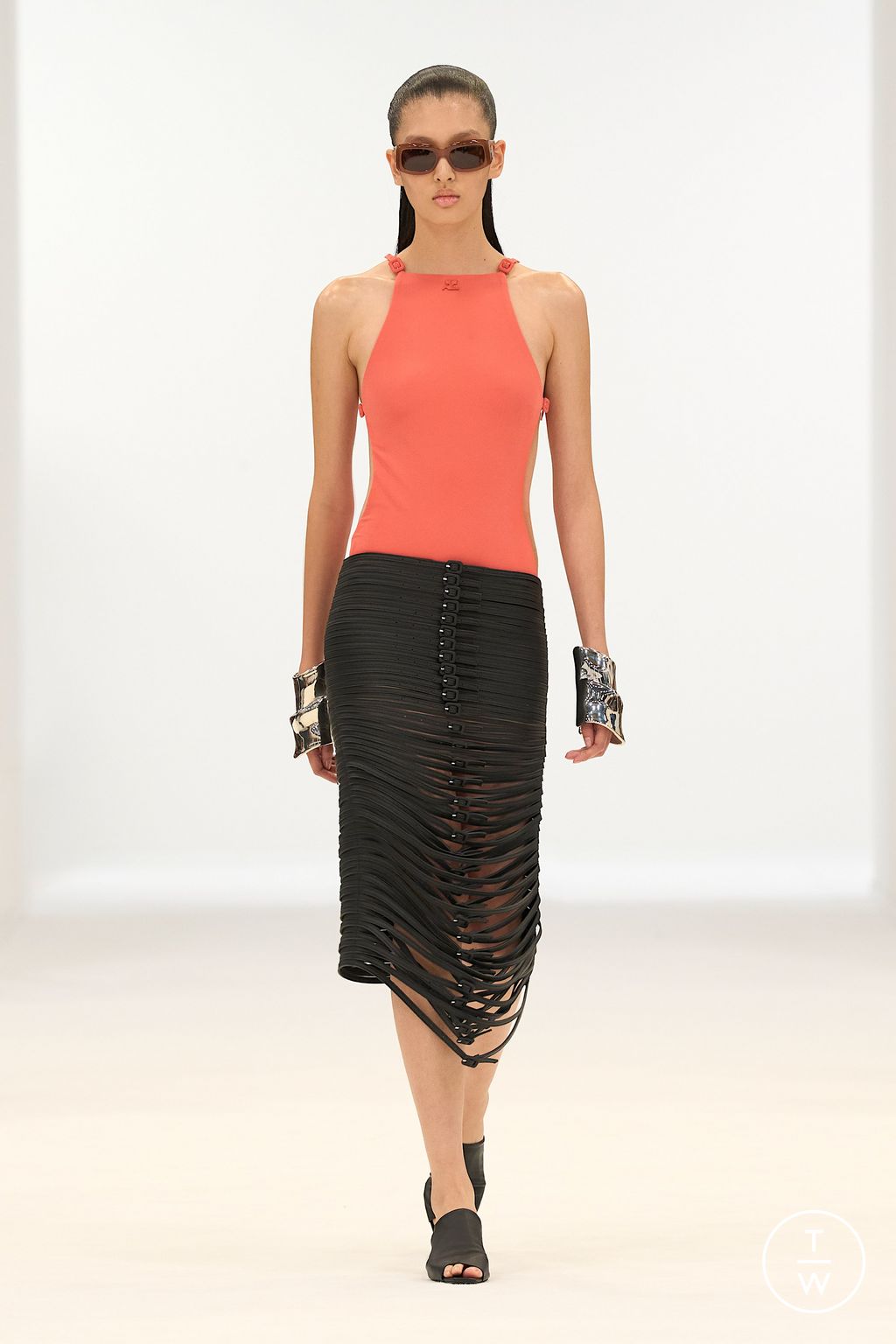 Fashion Week Paris Spring/Summer 2026 look 32 from the Courrèges collection womenswear