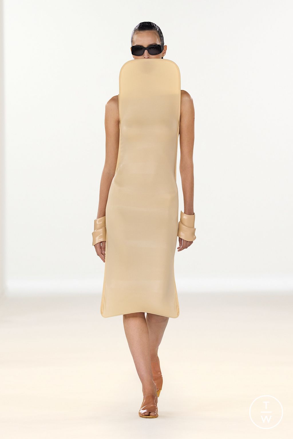 Fashion Week Paris Spring/Summer 2026 look 37 from the Courrèges collection womenswear