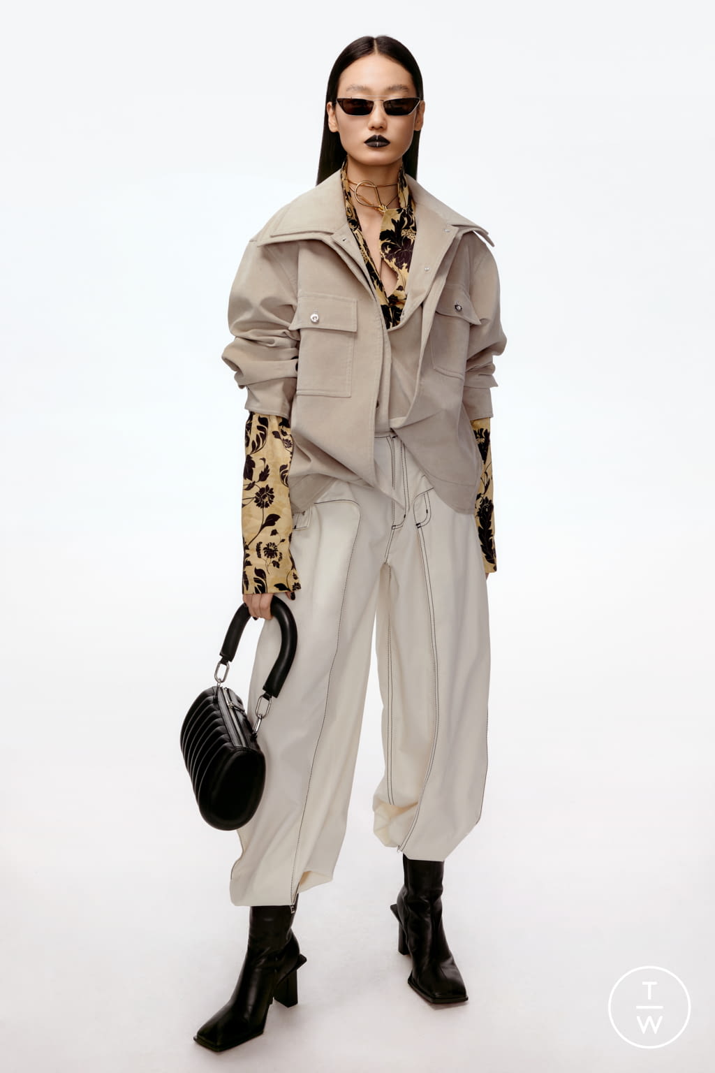 Fashion Week New York Fall/Winter 2021 look 24 from the C+Plus Series collection 女装