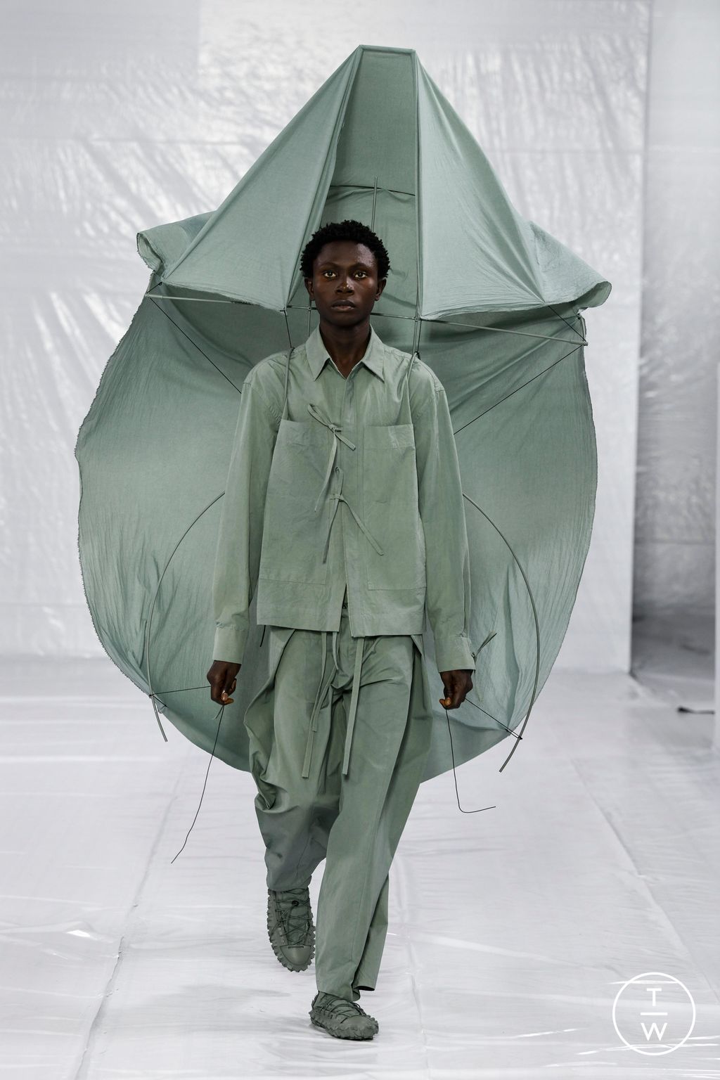 Fashion Week Paris Spring/Summer 2023 look 41 de la collection Craig Green menswear