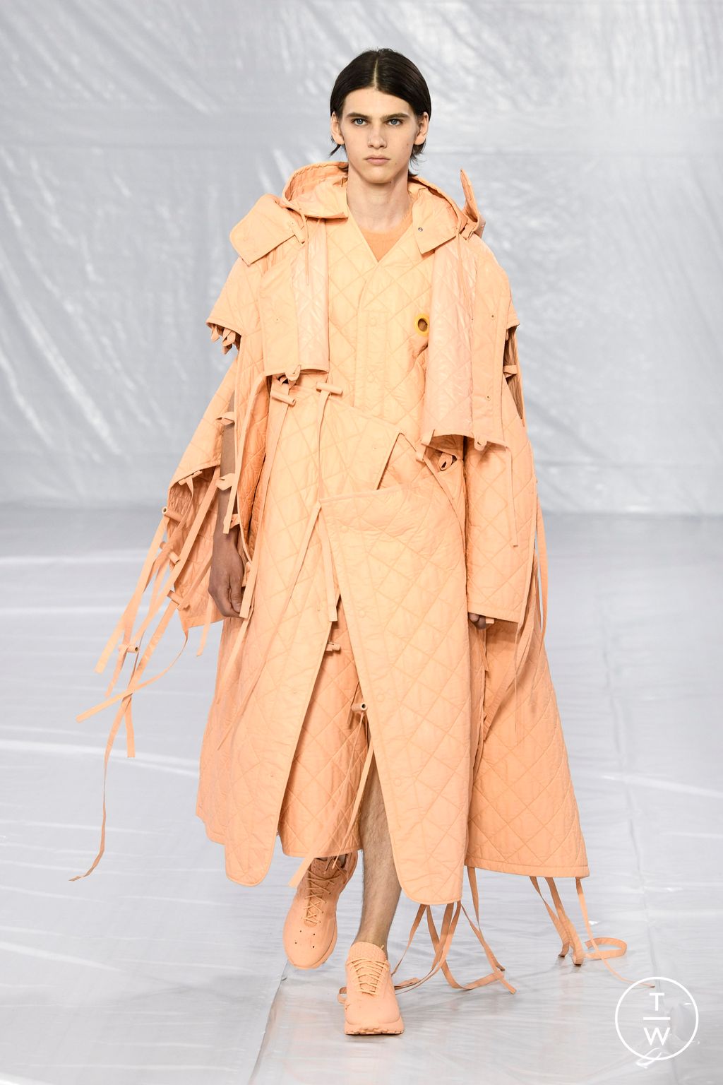 Fashion Week Paris Spring/Summer 2023 look 47 from the Craig Green collection menswear
