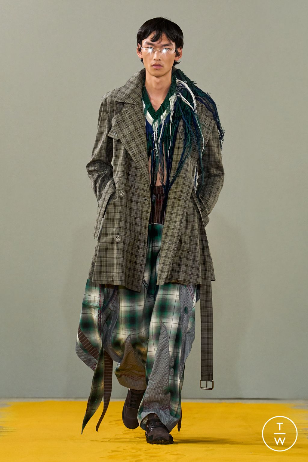 Fashion Week Paris Spring/Summer 2026 look 13 from the Craig Green collection menswear