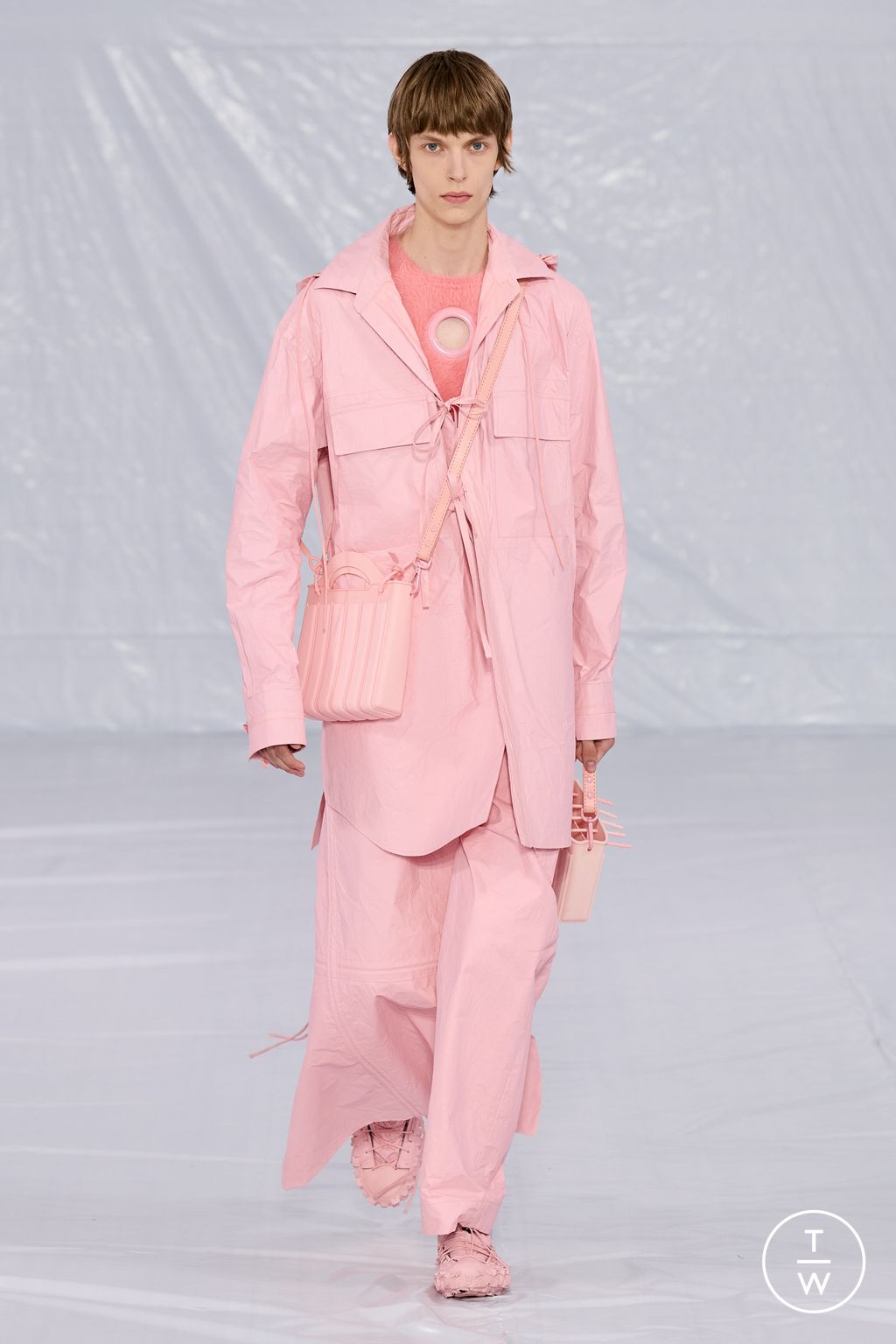 Fashion Week Paris Spring/Summer 2023 look 36 from the Craig Green collection menswear