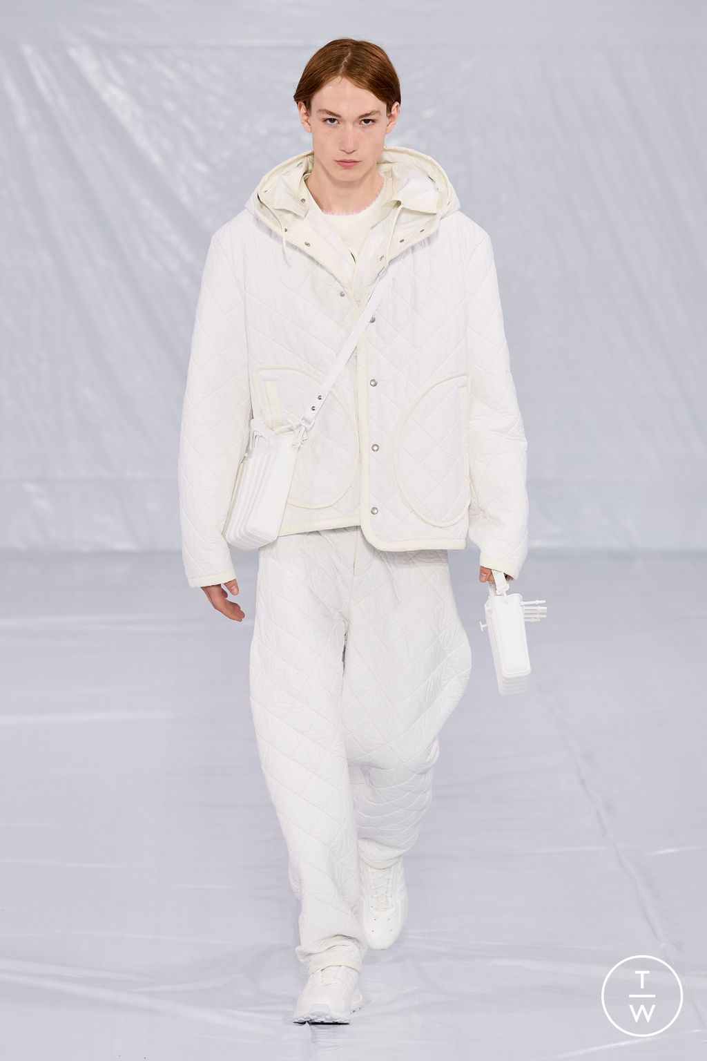 Fashion Week Paris Spring/Summer 2023 look 48 from the Craig Green collection 男装