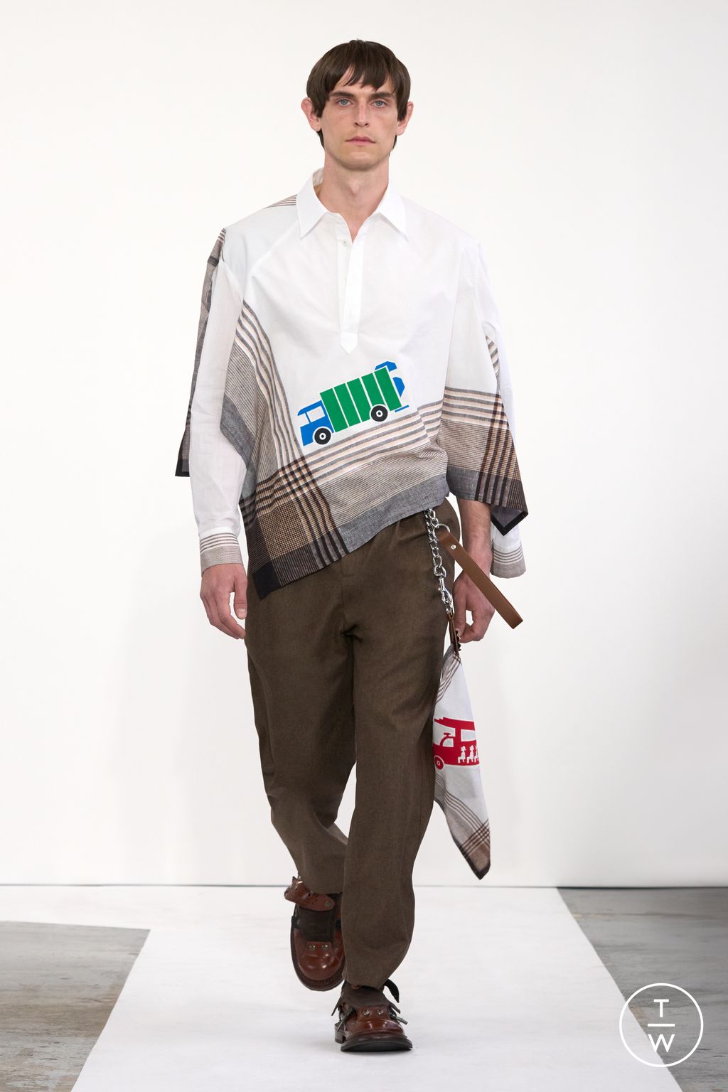 Fashion Week London Spring-Summer 2025 look 15 from the Craig Green collection menswear