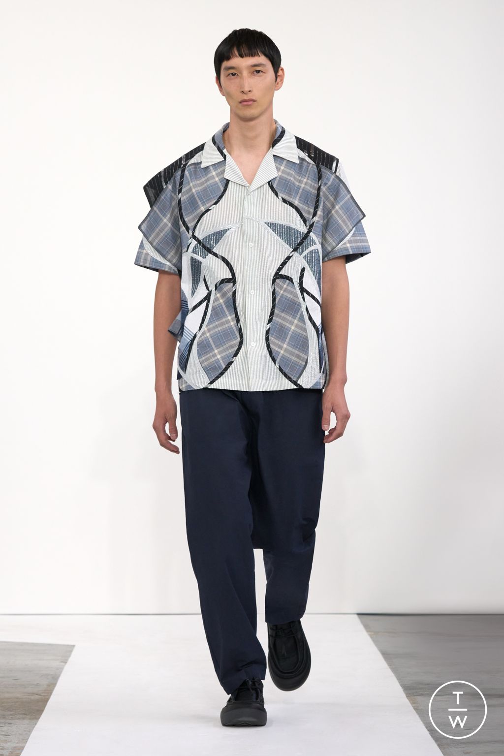 Fashion Week London Spring-Summer 2025 look 16 de la collection Craig Green menswear