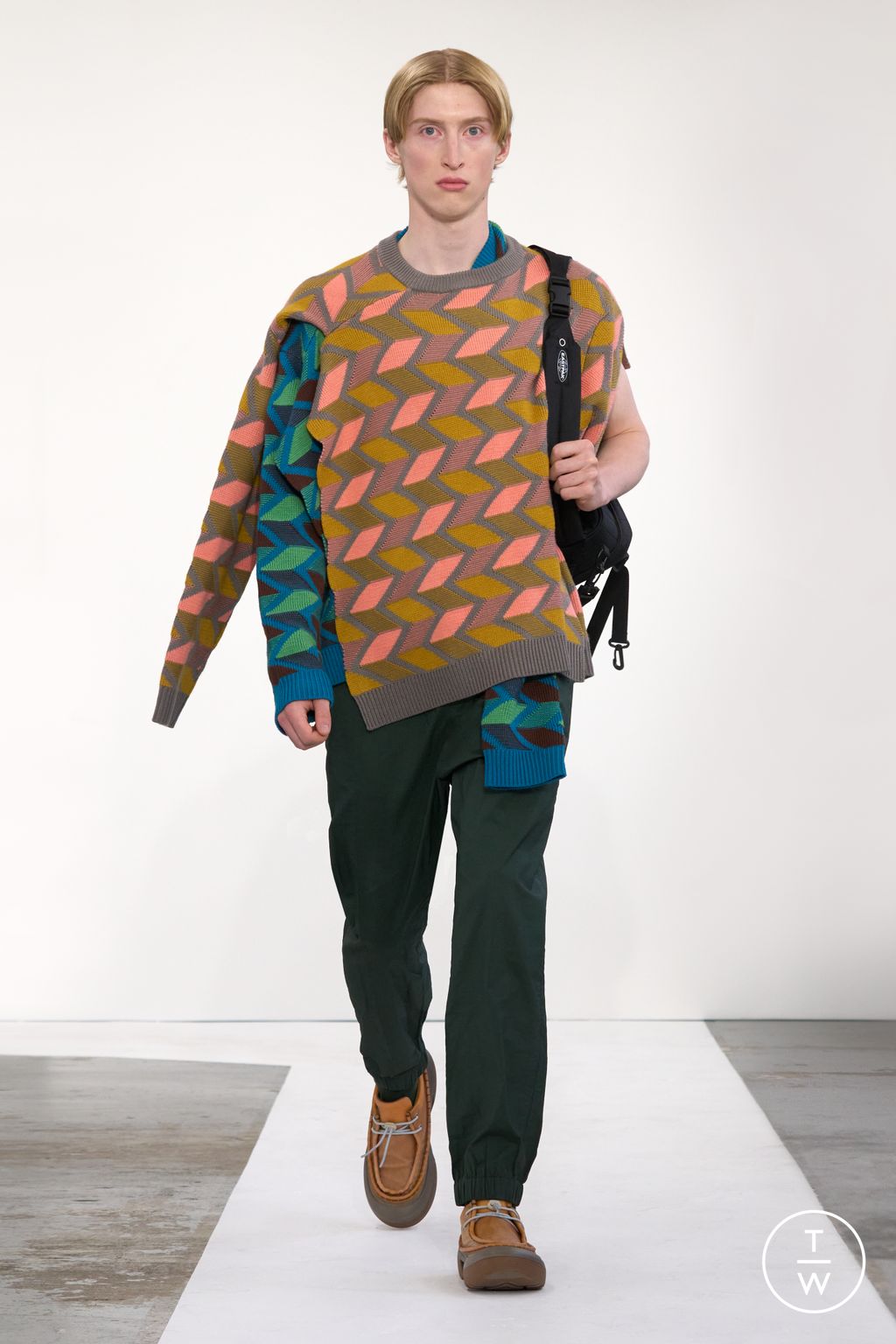 Fashion Week London Spring-Summer 2025 look 30 from the Craig Green collection menswear