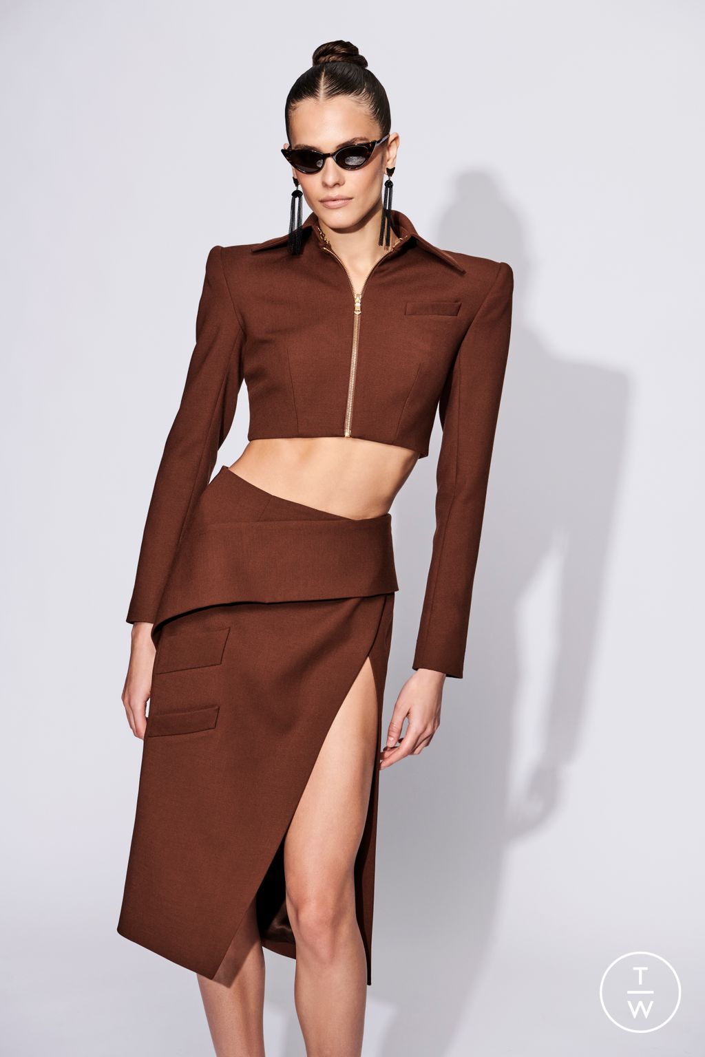 Fashion Week New York Pre-Fall 2023 look 7 from the Christian Siriano collection womenswear