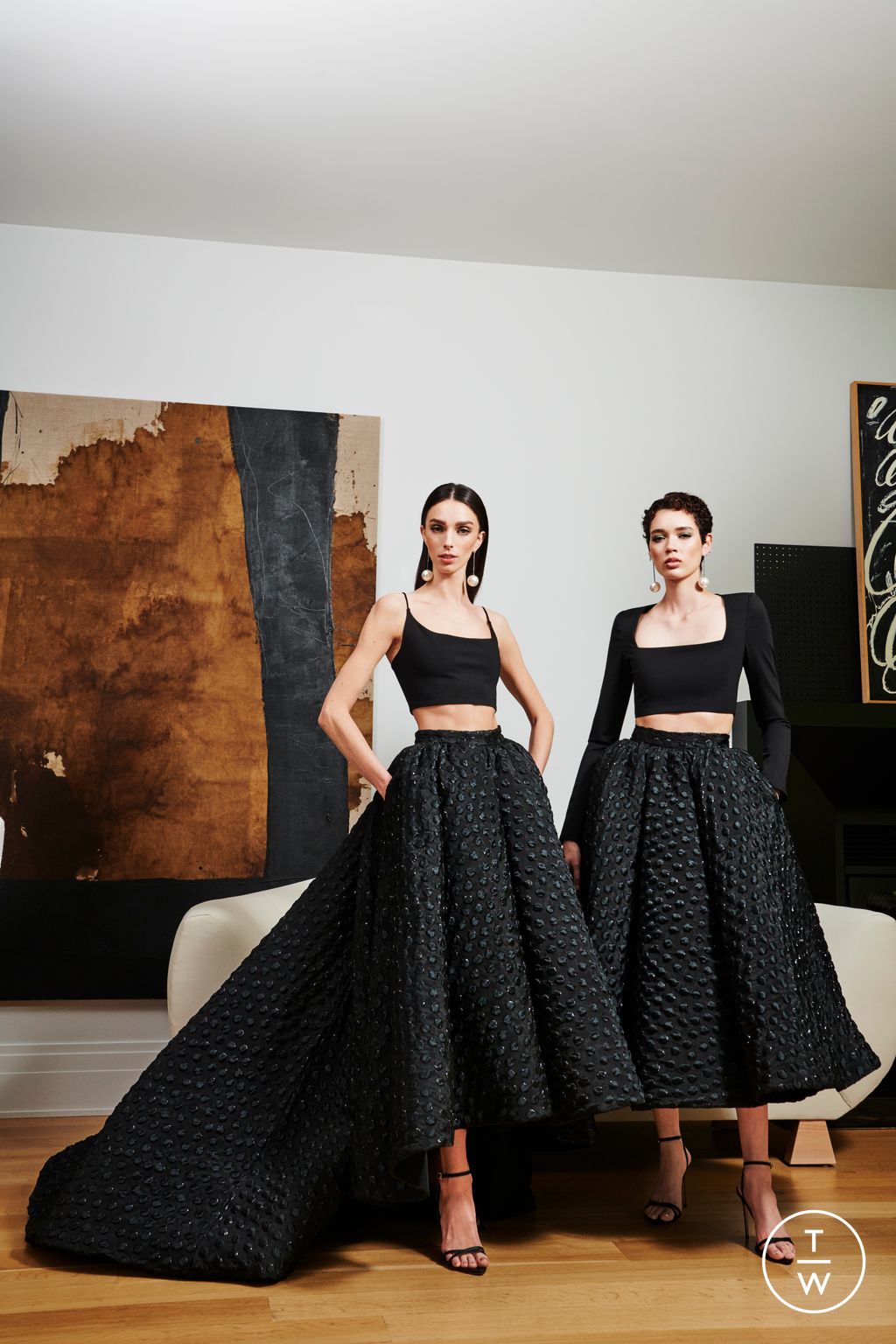 Fashion Week New York Resort 2024 look 16 de la collection Christian Siriano womenswear