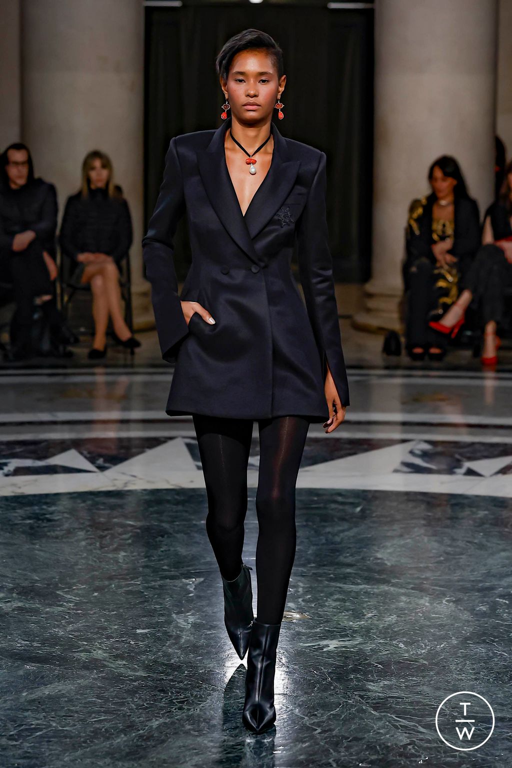 Fashion Week New York Fall/Winter 2024 look 2 from the Cucculelli Shaheen collection 女装