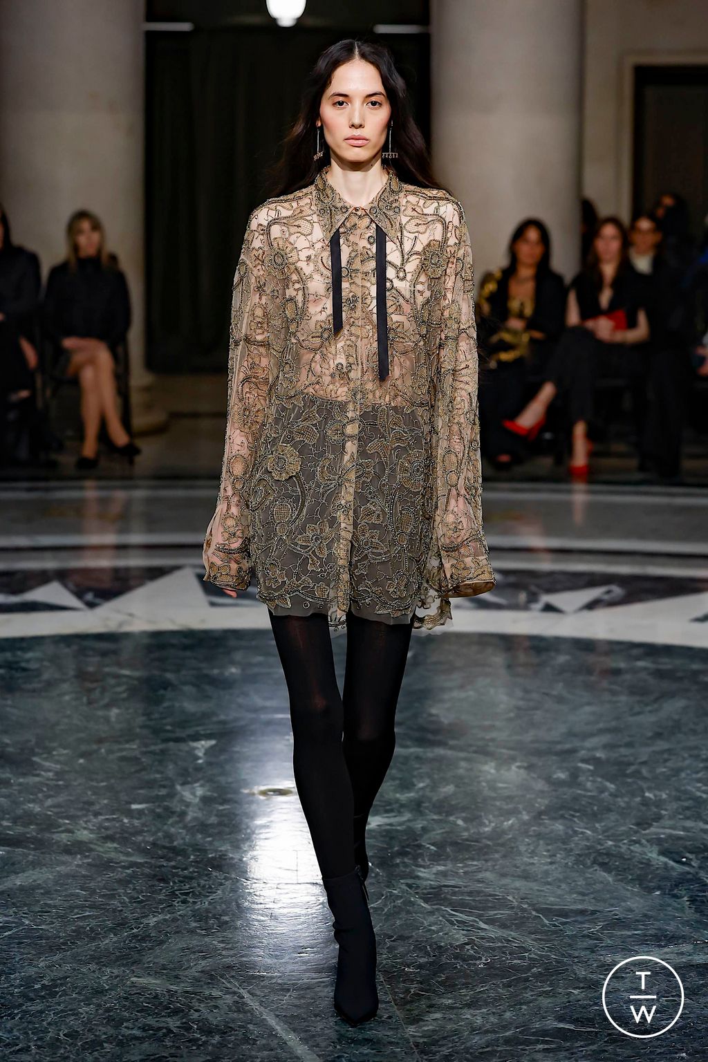 Fashion Week New York Fall/Winter 2024 look 4 de la collection Cucculelli Shaheen womenswear