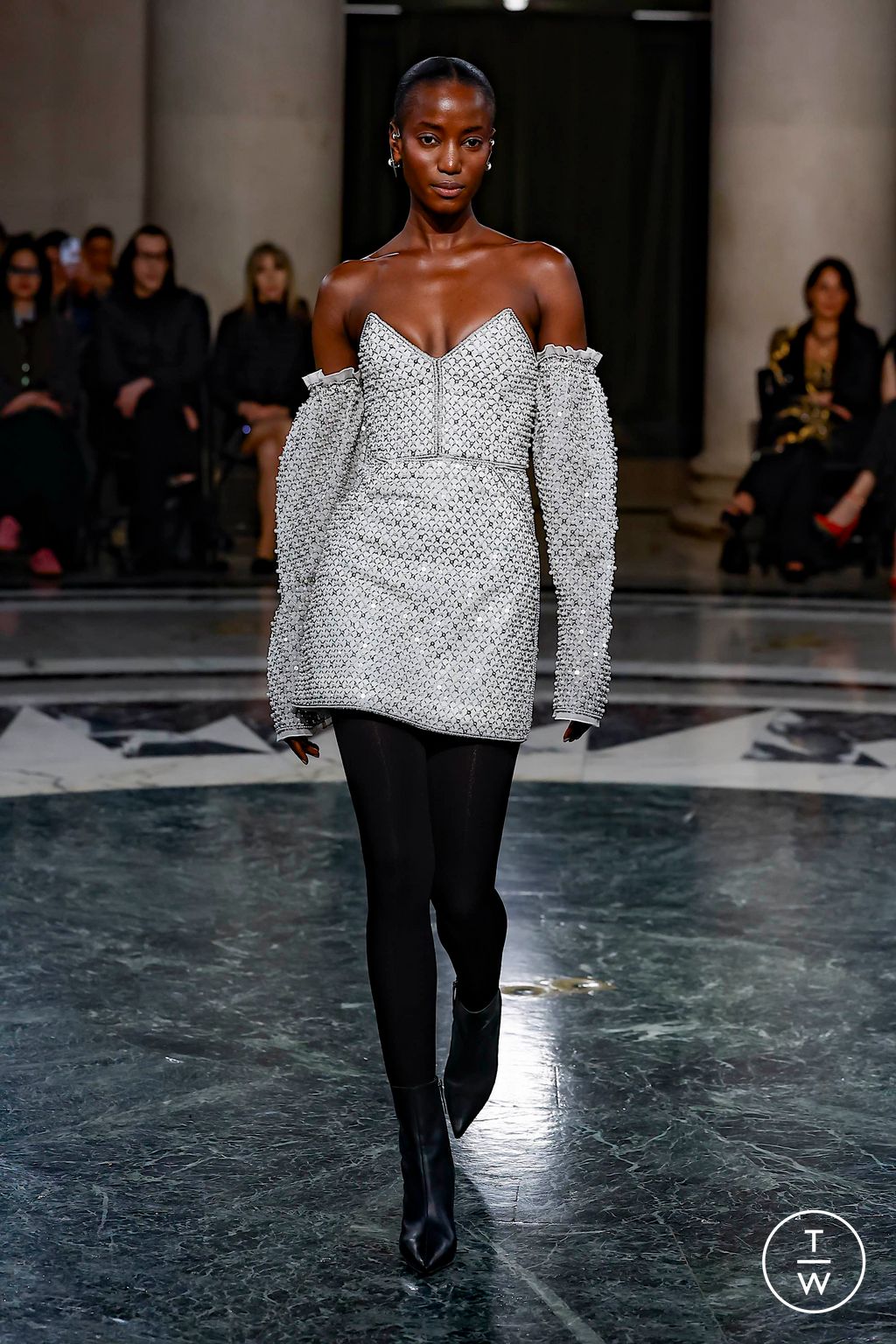 Fashion Week New York Fall/Winter 2024 look 14 de la collection Cucculelli Shaheen womenswear