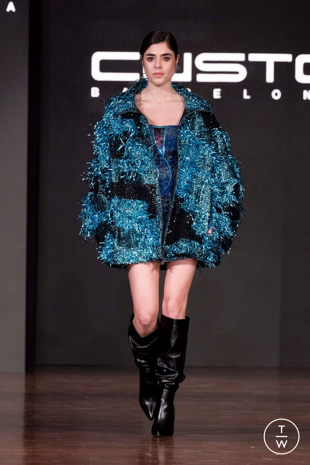 Fashion Week Milan Fall/Winter 2024 look 1 de la collection Custo Barcelona womenswear