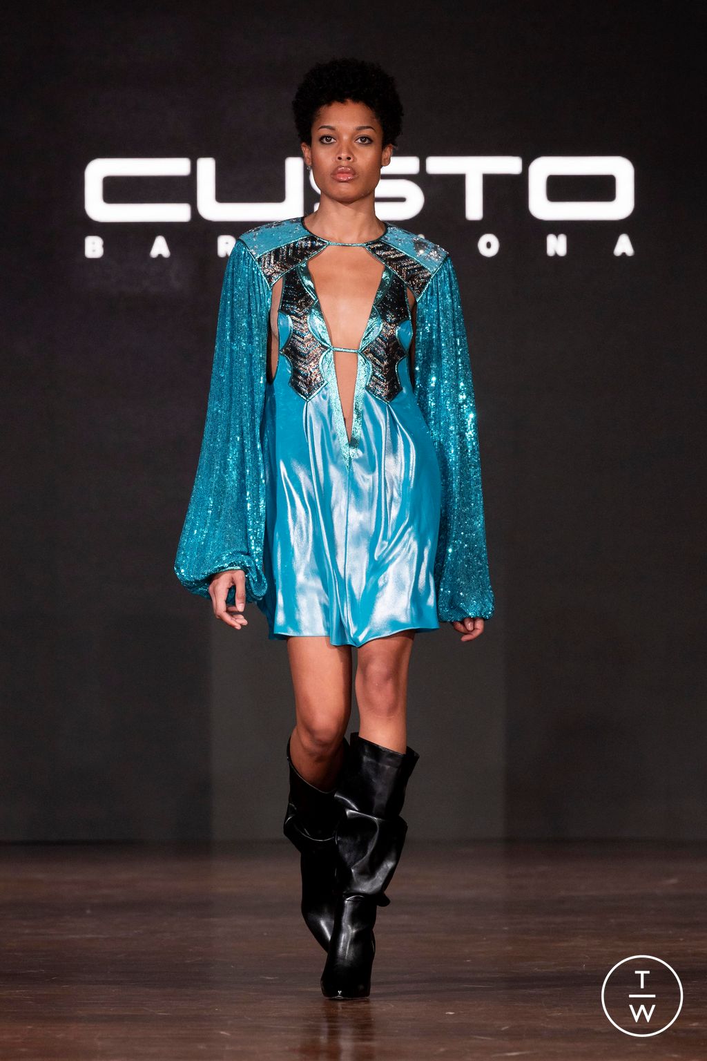 Fashion Week Milan Fall/Winter 2024 look 7 from the Custo Barcelona collection 女装