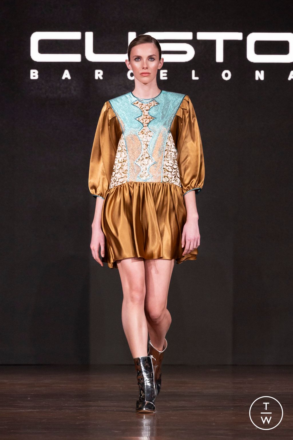 Fashion Week Milan Fall/Winter 2024 look 17 from the Custo Barcelona collection womenswear