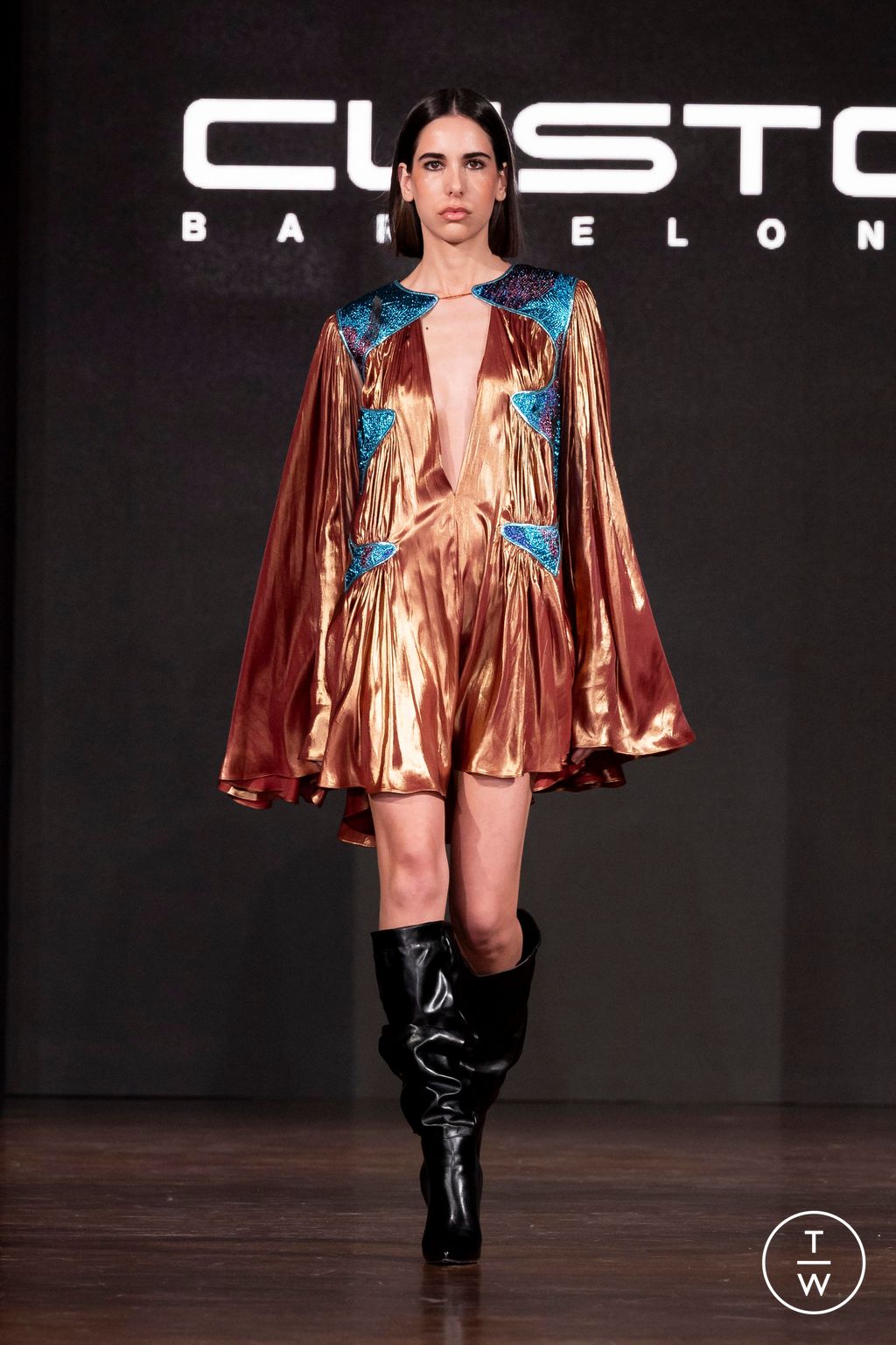 Fashion Week Milan Fall/Winter 2024 look 19 de la collection Custo Barcelona womenswear