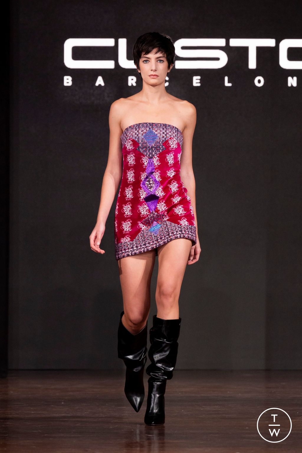 Fashion Week Milan Fall/Winter 2024 look 27 from the Custo Barcelona collection womenswear