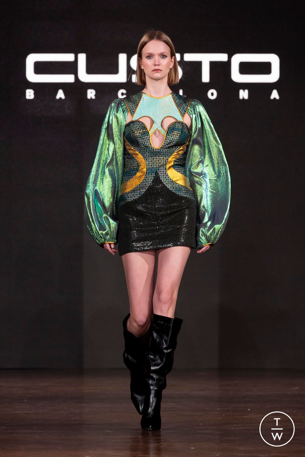 Fashion Week Milan Fall/Winter 2024 look 35 from the Custo Barcelona collection 女装