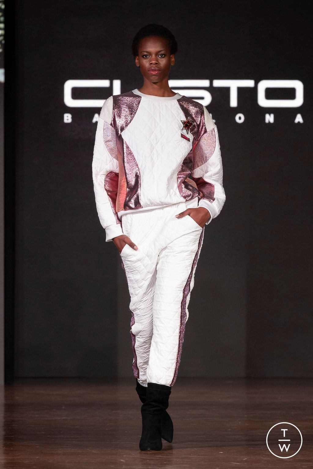 Fashion Week Milan Fall/Winter 2024 look 40 from the Custo Barcelona collection womenswear