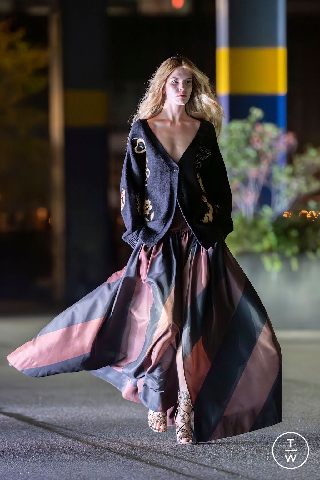 Fashion Week New York Spring/Summer 2025 look 36 from the Cynthia Rowley collection womenswear