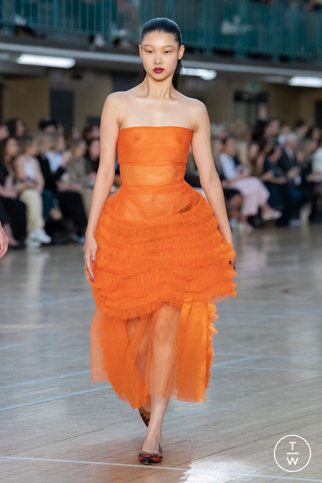 Fashion Week London Spring/Summer 2023 look 7 from the Molly Goddard collection 女装