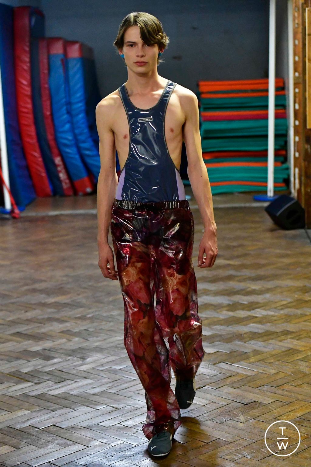 Fashion Week Paris Fall/Winter 2023 look 17 from the Lazoschmidl collection 男装
